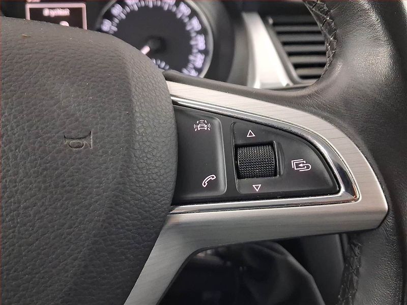 Škoda Rapid (2016) Spaceback 1.2 TSI, Serv.kniha - fotka 16 z 18