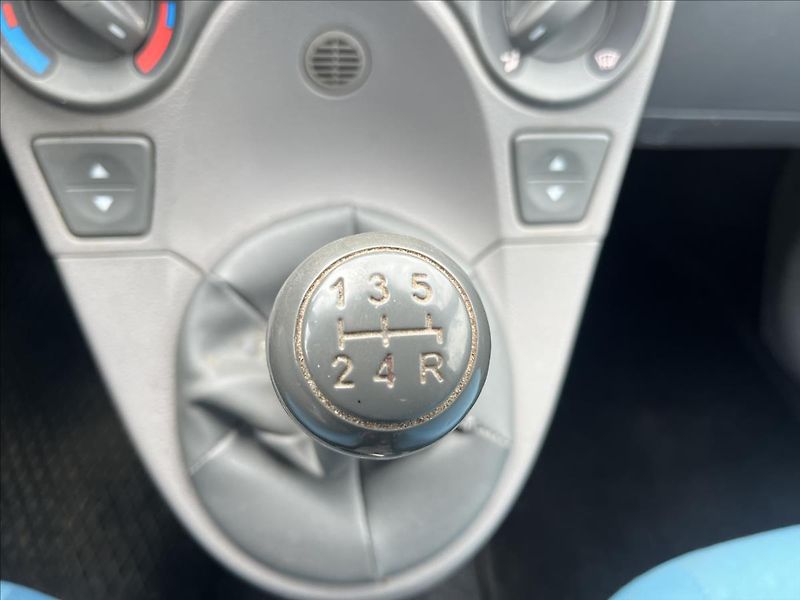 Fiat Panda 1.2 i KLIMA STK 4/2028 - fotka 20 z 27