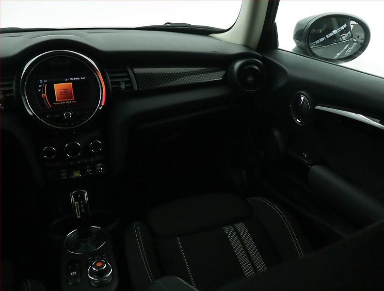 Mini Ostatní (2020) Cooper SE 32 kWh, SoH 95% - fotka 8 z 17