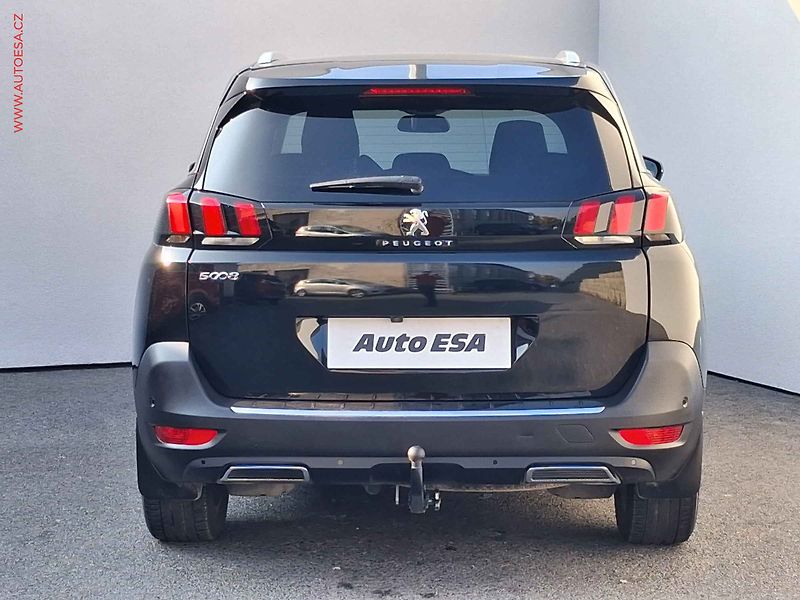 Peugeot 5008 (2019) 1.2 PT, Allure, AT, LED - fotka 5 z 19