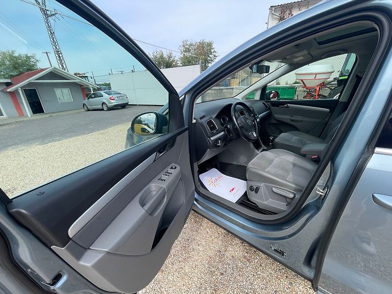 Volkswagen Sharan 2.0TDI 103kw*7MÍST*EL.DVEŘE - fotka 7 z 39