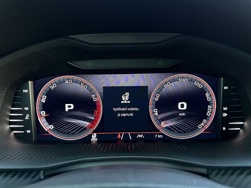Škoda Kamiq 1.5TSi DSG Monte Carlo 150PS M - fotka 24 z 48
