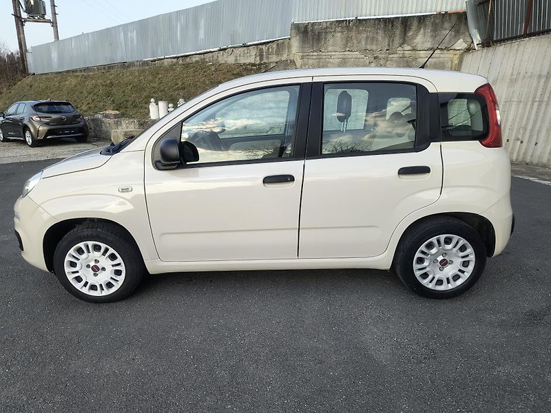 Fiat Panda (2015) 1.2 AUTOMAT NESEHNATELNÁ VERZE - fotka 4 z 47