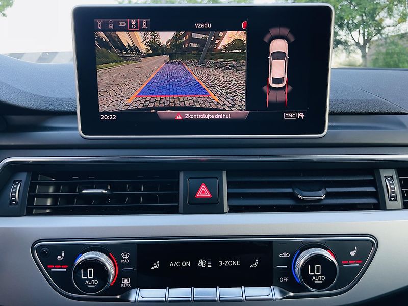 Audi A5 2.0i 140KW AUT KAMERY SERVISKA - fotka 46 z 56