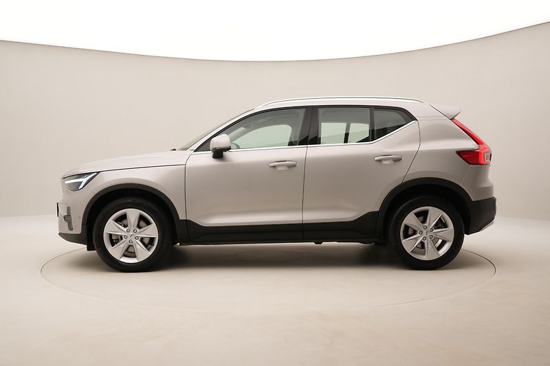 Volvo XC40 B4 AWD BRIGHT PLUS 1.MAJ,CZ - fotka 10 z 48