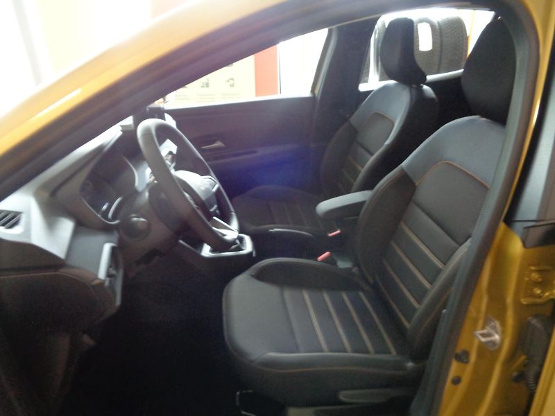 Dacia Sandero (2026) Stepway Expression TCe 110     - fotka 9 z 12