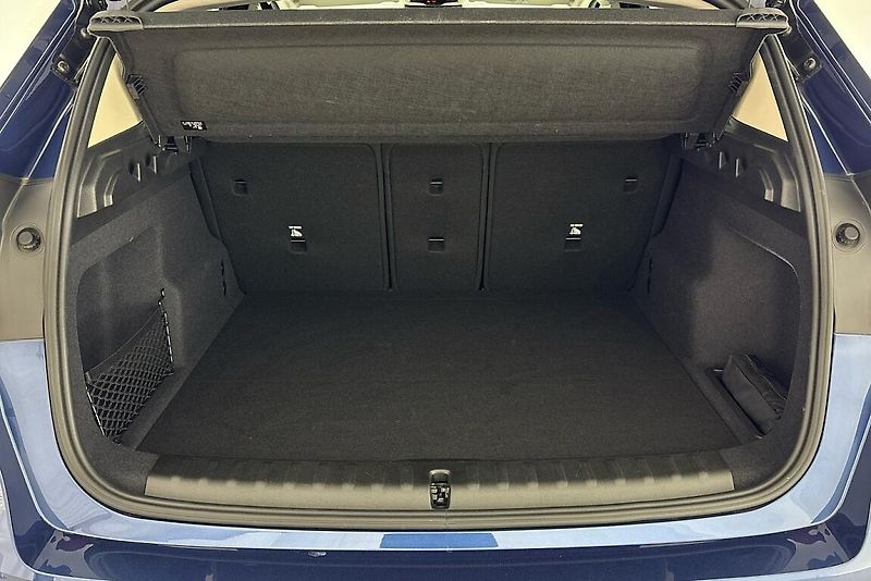 BMW X1 sDrive18d - fotka 9 z 21