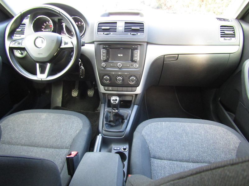 Škoda Yeti (2014) 1.6 TDI 77kW  BEZ KOROZE - fotka 15 z 38