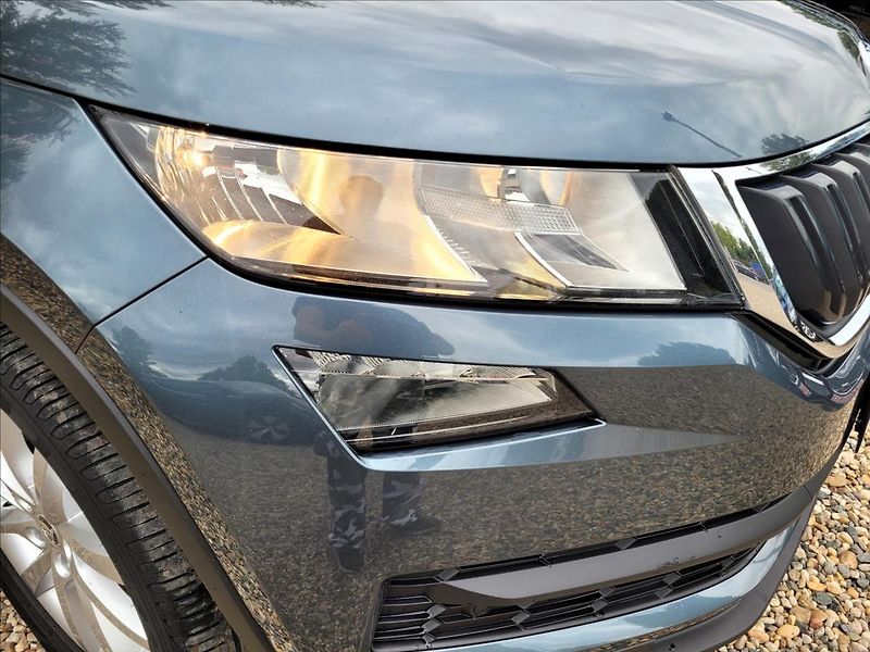 Škoda Kodiaq 1,5 TSI,DSG,7míst,navi,výhřev - fotka 48 z 50