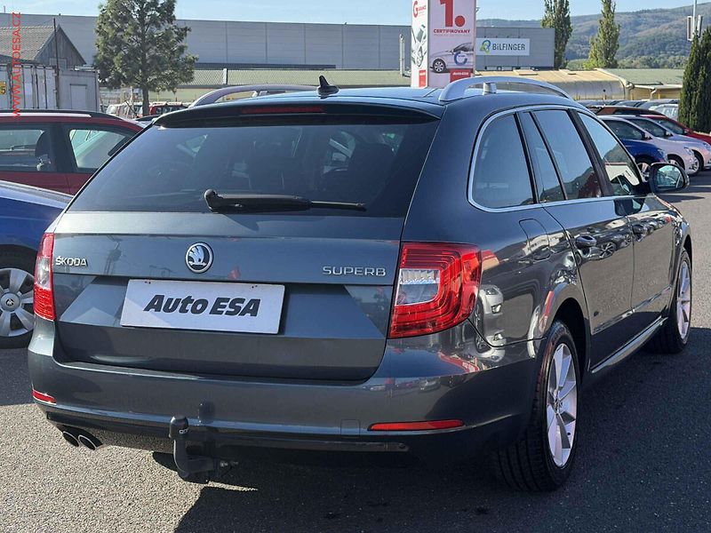 Škoda Superb (2014) 2.0TDi, Ambition - fotka 4 z 15