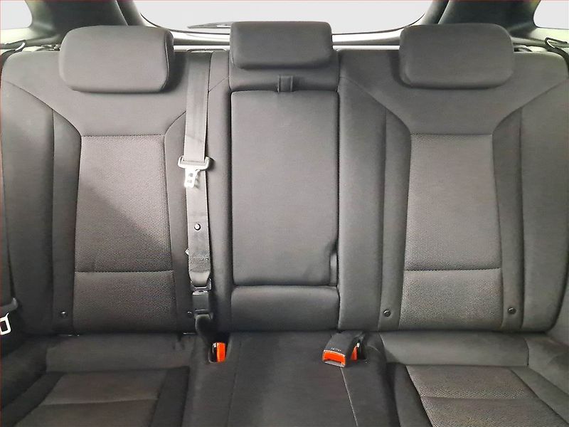 Hyundai i40 (2016) 1.7 CRDi, Navi, Tempomat - fotka 10 z 22