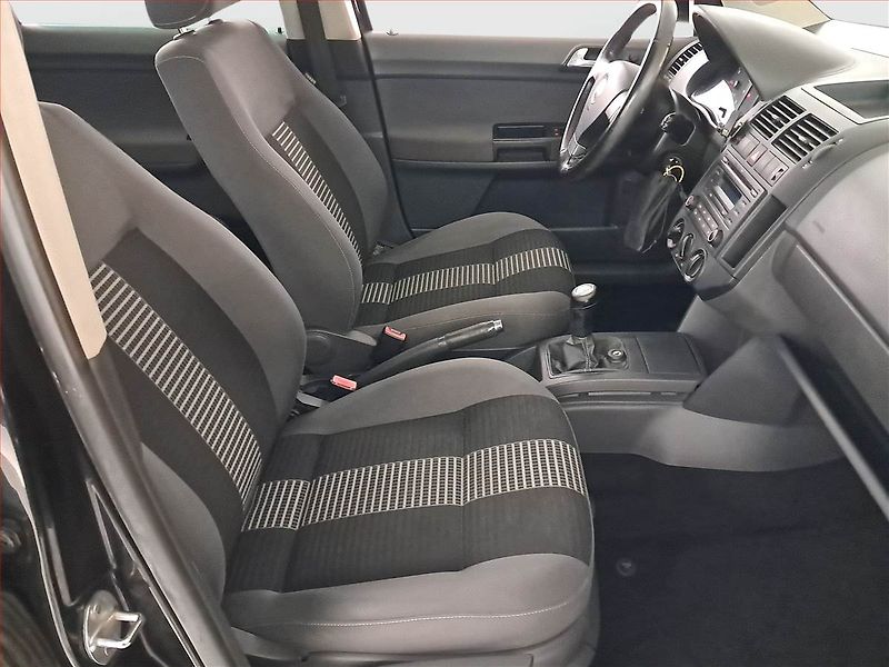 Volkswagen Polo (2009) 1.2 12V, Tempomat - fotka 9 z 16