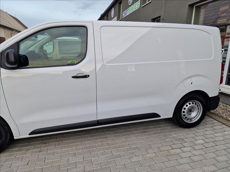Opel Vivaro 1.5CDTI L1,původ ČR,1.Majitel - fotka 41 z 47