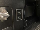 Land Rover Defender D300 X-DYNAMIC HSE AWD AUT CZ - náhled 33