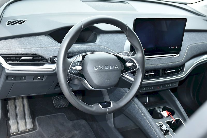 Škoda Elroq (2025) 60 Design paket LOFT 150kW - fotka 15 z 35
