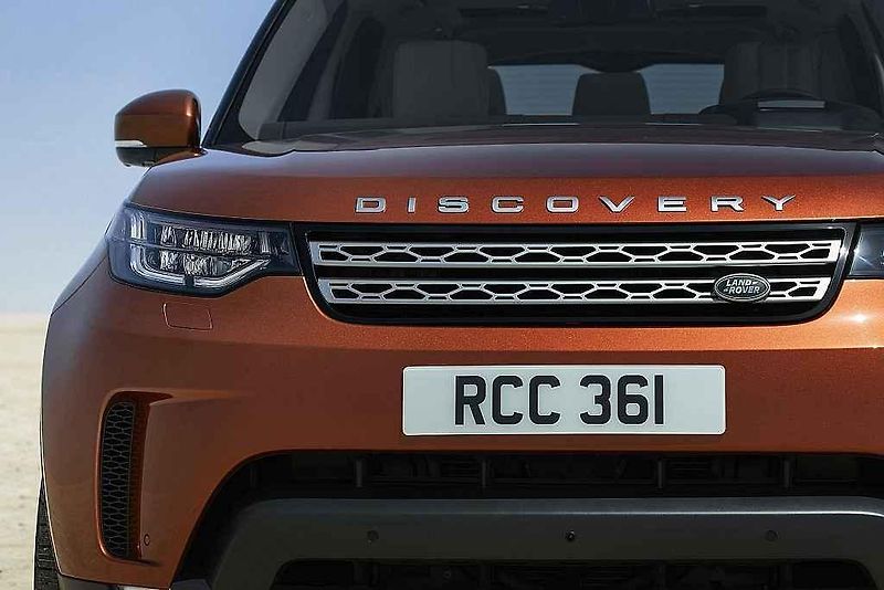 Land Rover Discovery.