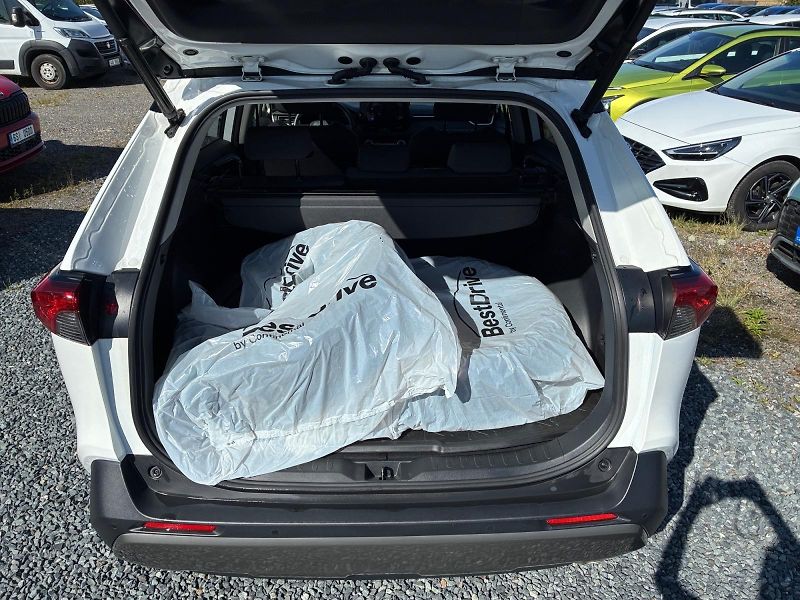 Toyota RAV4 (2023) COMFORT 2.5 HYBRID 131kW 4WD  - fotka 6 z 11