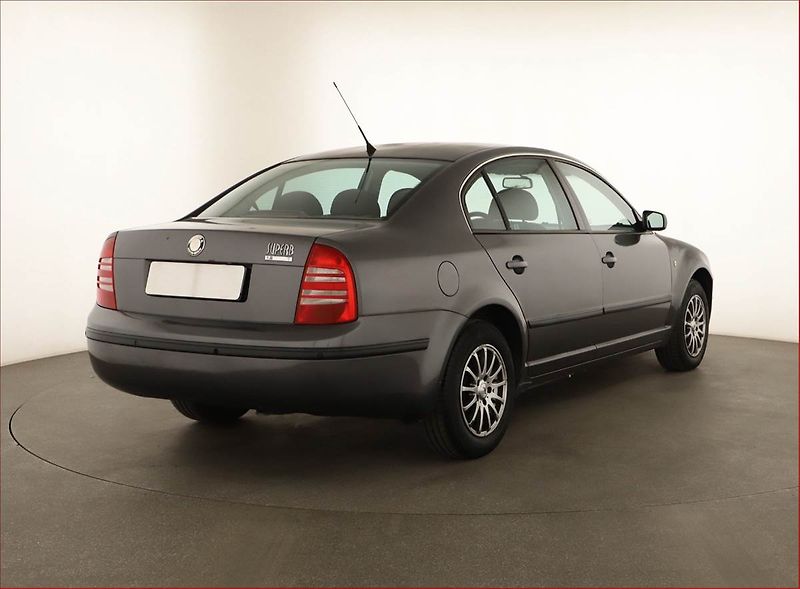 Škoda Superb (2003) 1.8T, nová STK, Klima - fotka 5 z 14