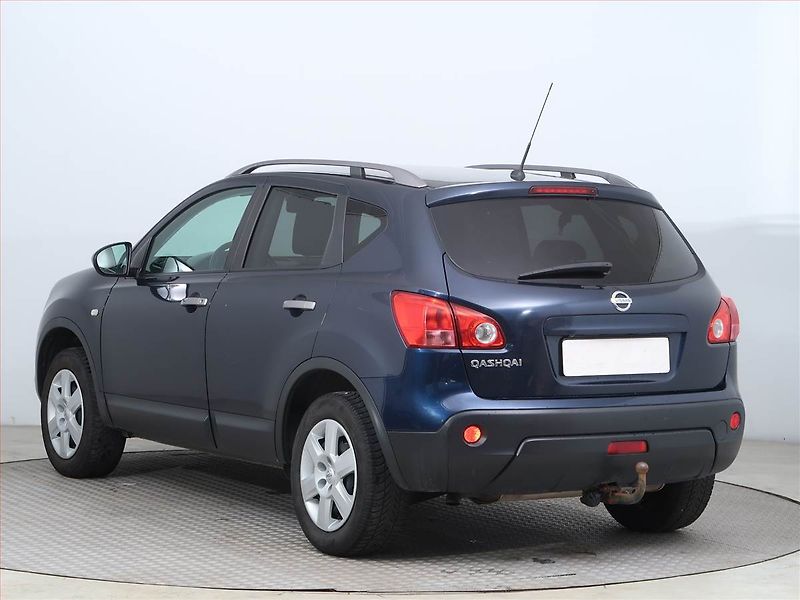 Nissan Qashqai (2010) 2.0, Tempomat - fotka 4 z 13