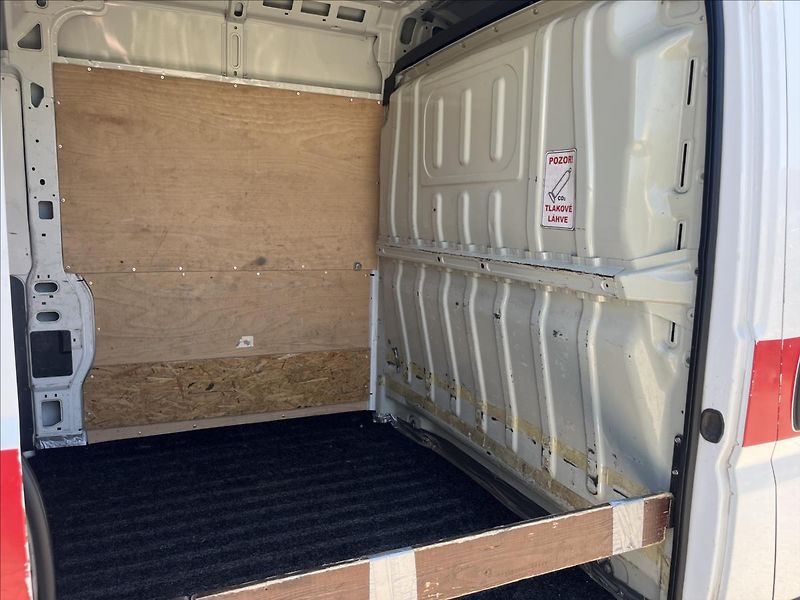 Peugeot Boxer 2,0 HDi L2 H2 KLIMA SERVIS DPH - fotka 33 z 35