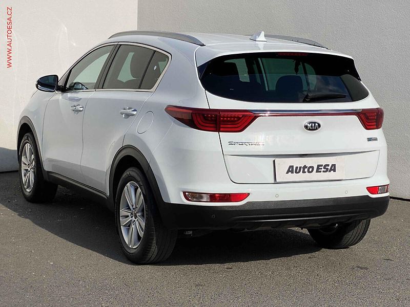 Kia Sportage (2017) 1.6 GDi, Spirit, navi - fotka 6 z 19