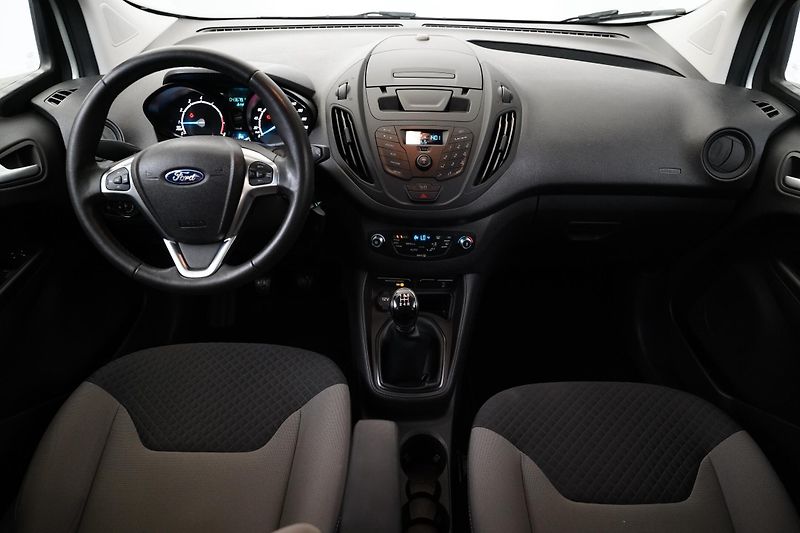 Ford Tourneo Courier - fotka 5 z 24