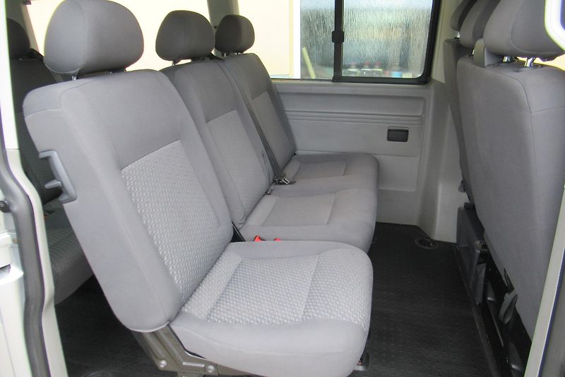 Volkswagen Caravelle 2.0 TDI 4MOTION LONG AUT.KLIMA - fotka 13 z 19