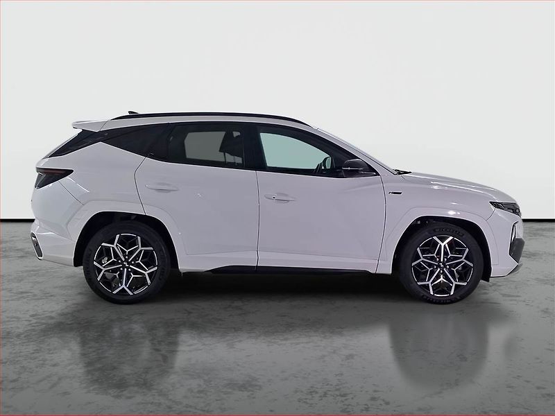 Hyundai Tucson (2024) N-Line 1.6 T-GDI HEV - fotka 6 z 17