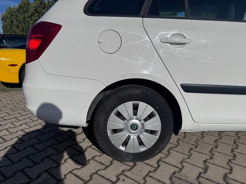 Škoda Fabia (2009) 1,6i 77 KW ROZVODY - fotka 16 z 46