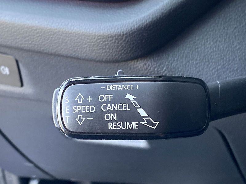 Škoda Octavia (2023) Combi 1.5 TSI M-HEV DSG Style+ - fotka 16 z 39