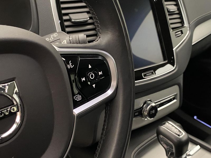 Volvo XC90 T6 AWD INSCRIPTION AUT CZ 7m - fotka 20 z 51