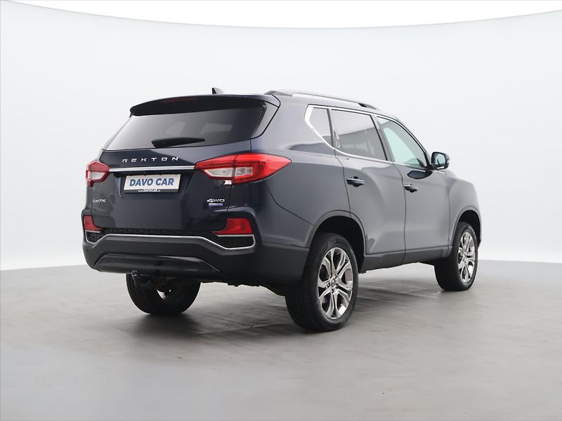 SsangYong Rexton 2,2 e-XDI 133kW Aut. Premium - fotka 7 z 41