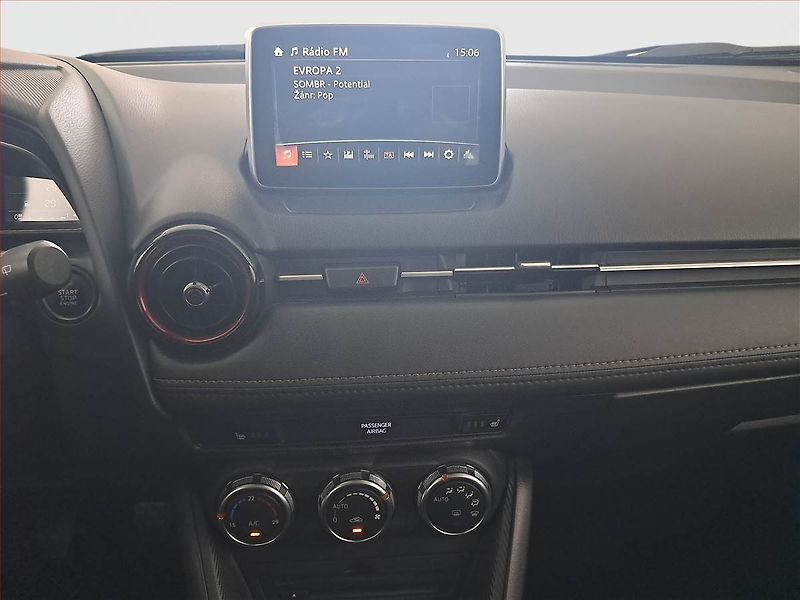 Mazda CX-3 (2016) 2.0 Skyactiv-G, Navi, Tempomat - fotka 12 z 15