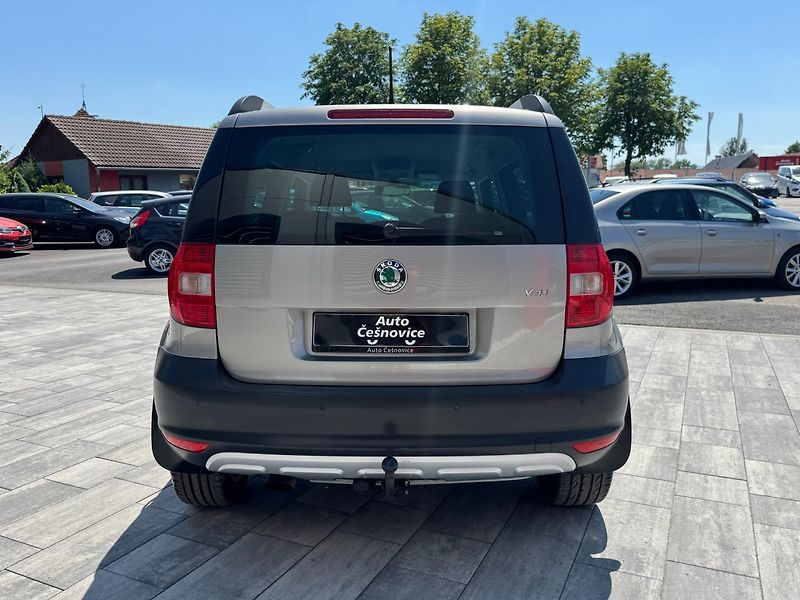 Škoda Yeti (2012) Elegance 1,2 TSI 77 Kw - fotka 6 z 37