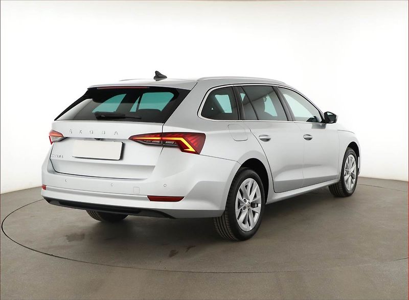Škoda Octavia (2022) Style 2.0 TDI - fotka 5 z 22