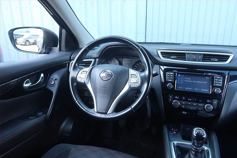 Nissan Qashqai (2014) N-Connecta 1.2 DIG-T - fotka 7 z 21