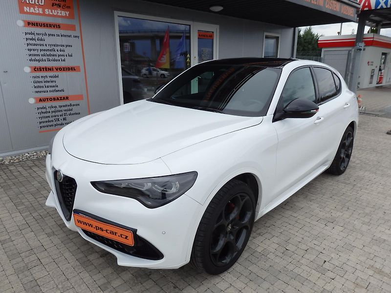 Alfa Romeo Stelvio 2.0 TURBO Q4 ZÁLOHOVÁNO - fotka 2 z 20