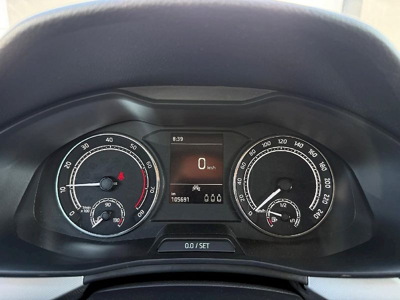 Škoda Kamiq (2022) 1.0 TSI 81 kW Ambition Plus - fotka 21 z 21