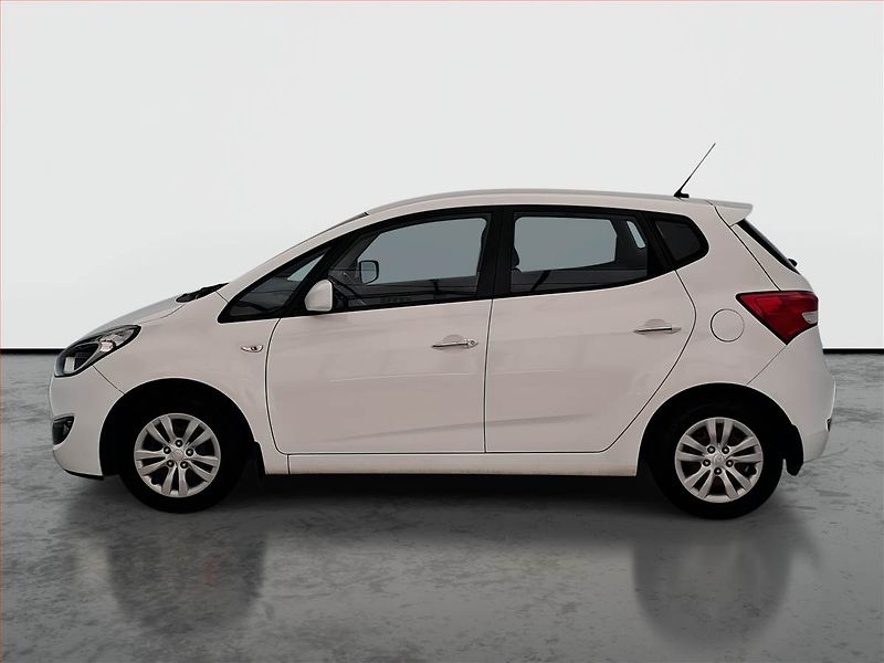 Hyundai ix20 (2017) 1.4 CVVT, Serv.kniha - fotka 3 z 22