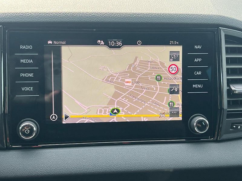 Škoda Karoq (2025) Sportline 1.5TSi 110kW 7°autom - fotka 27 z 32