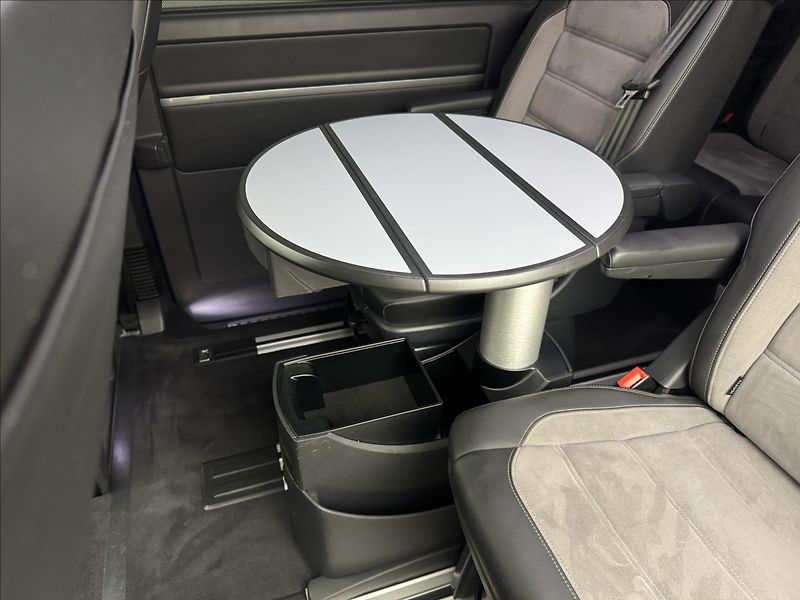 Volkswagen Multivan 2,0 4X4 DSG NZTOP HIGHLINE ČR - fotka 30 z 40