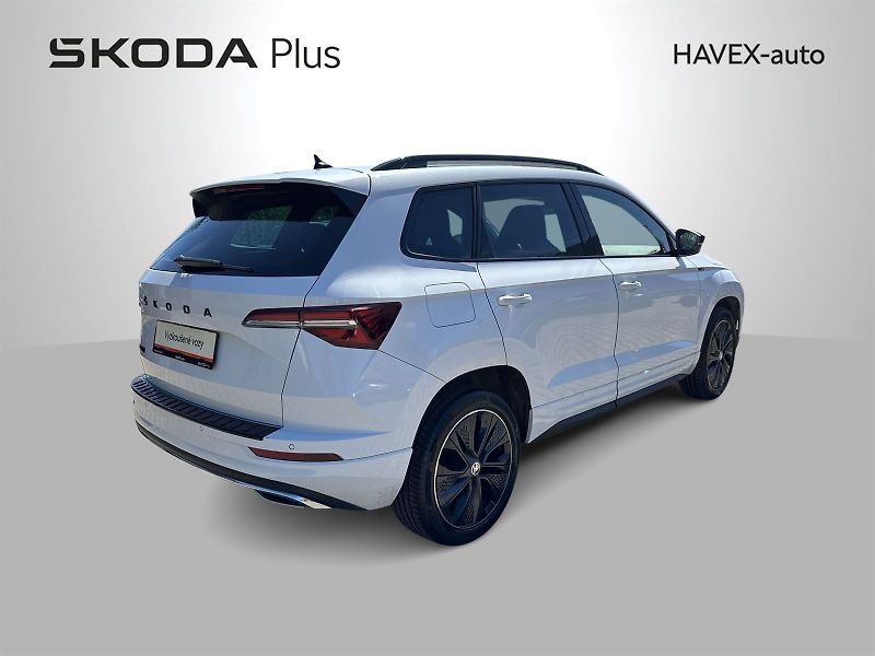 Škoda Karoq (2022) 2.0 TDI Sportline - fotka 2 z 35