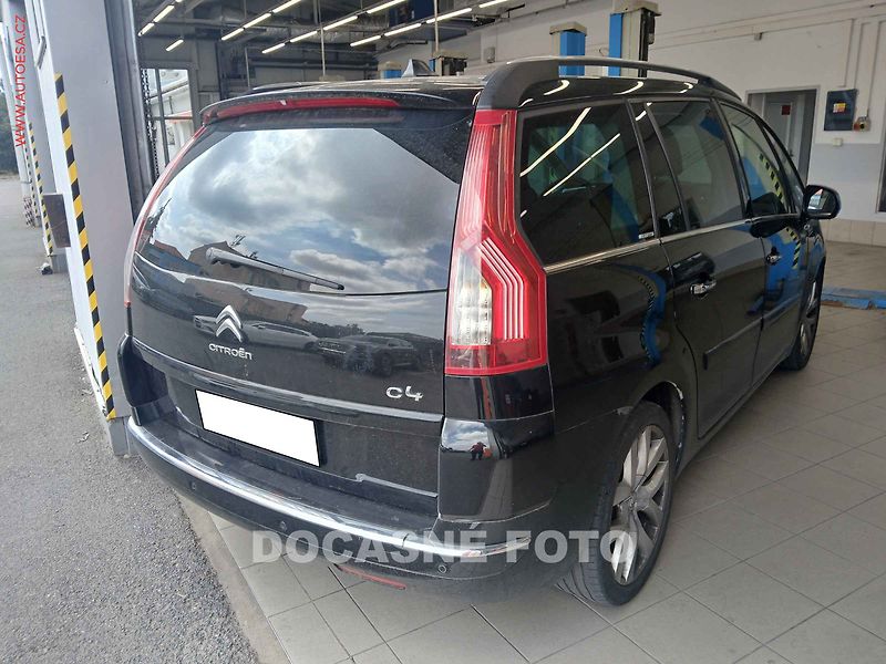 Citroën C4 Picasso (2011) 2.0HDi 7míst, Exclusive - fotka 2 z 3
