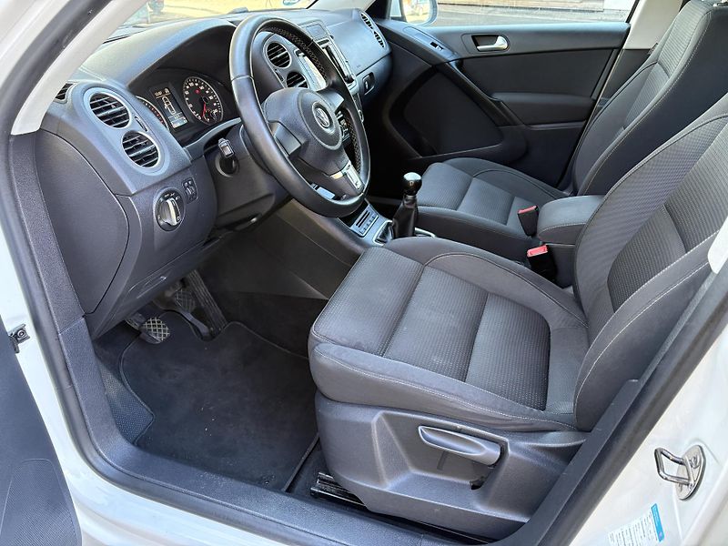 Volkswagen Tiguan (2011) 1.4 TSI Team BlueMotion -PĚKNÝ - fotka 11 z 20