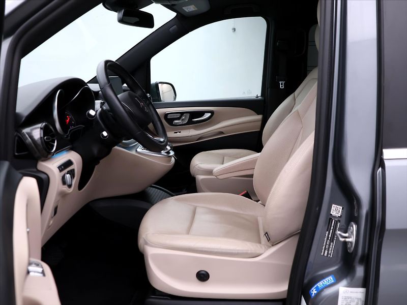Mercedes-Benz Třídy V 2,0 300d 176kW CZ DPH 7-Míst 4 - fotka 12 z 43