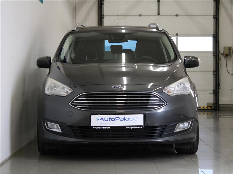 Ford Grand C-MAX 2,0 TDCI 110kW 7-míst 126tkm. - fotka 2 z 19