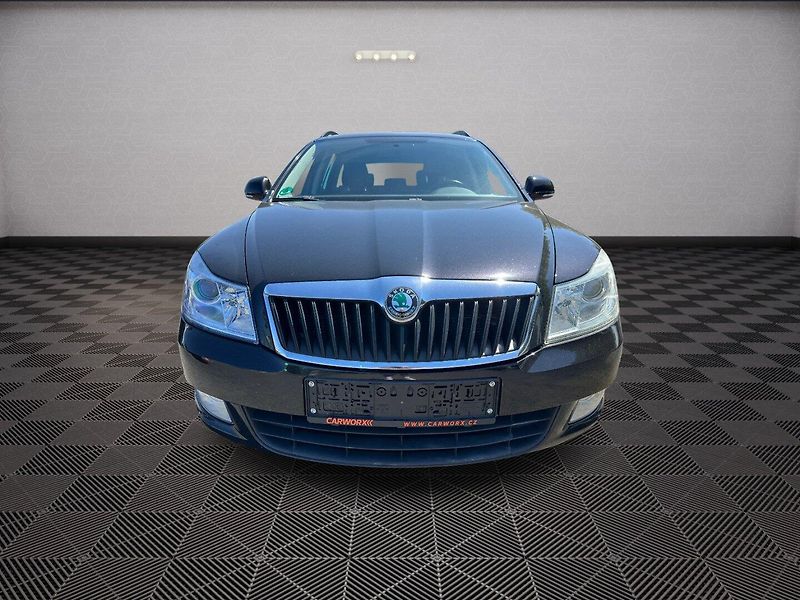 Škoda Octavia (2012) 2,0TDI 103kw  Family - fotka 2 z 28