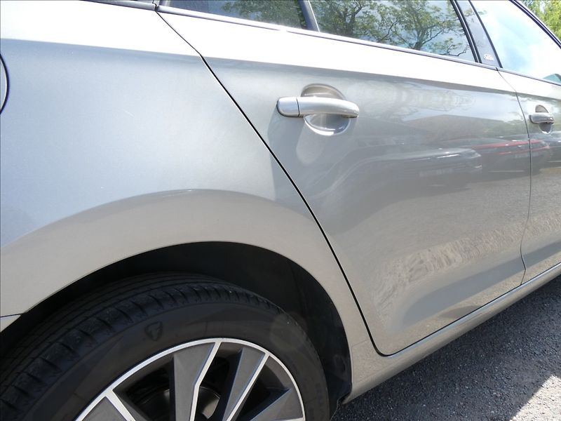 Škoda Rapid 1,4 TSi 90kW 1.majitel, DSG - fotka 13 z 41
