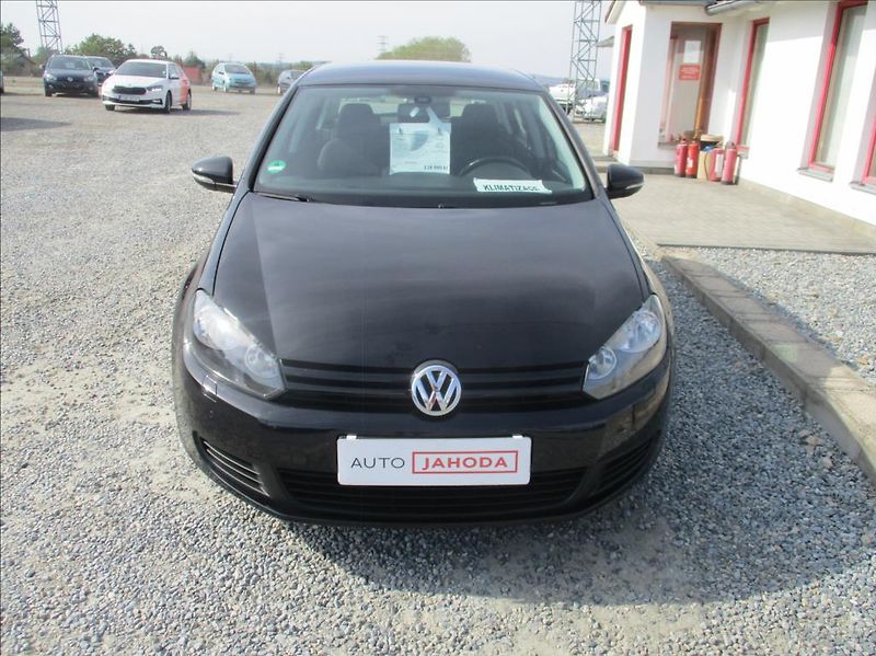 Volkswagen Golf 1,6 i, klima,serviska,1.maj., - fotka 2 z 39