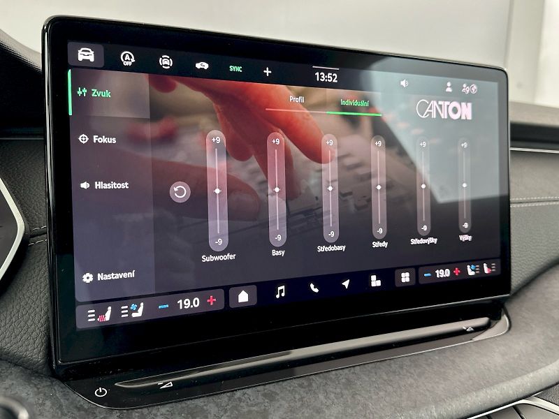 Škoda Octavia (2025) Combi DSG 2.0TDI 110kW Exclusi - fotka 19 z 37